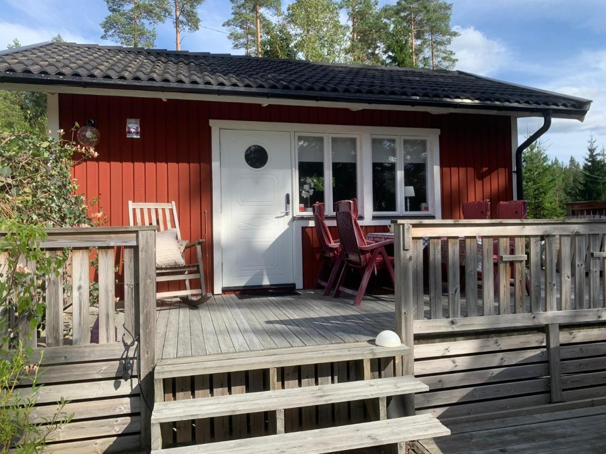 Egen Gaststuga Med Sjoutsikt Villa Mansarp Buitenkant foto